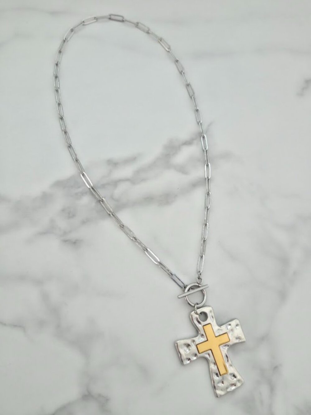 Two Tone Hammered Silver Gold Cross Pendant Paperclip Chain Toggle Necklace - Picture 3 of 15
